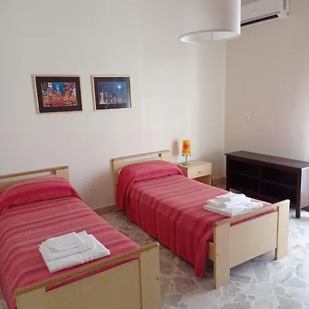 Apartment Casa Vacanze Smeraldo *